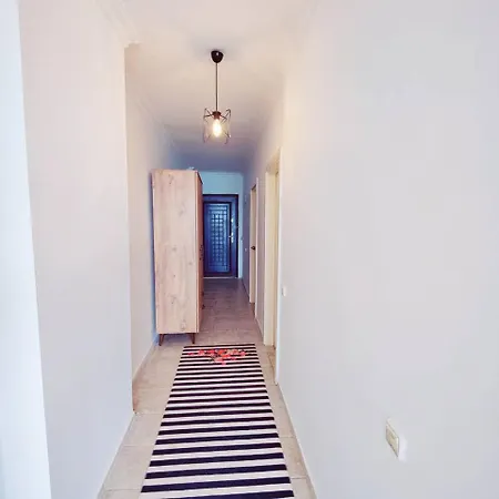 Deniz Kiyisinda Rahat Daireler Apartmán Antalya